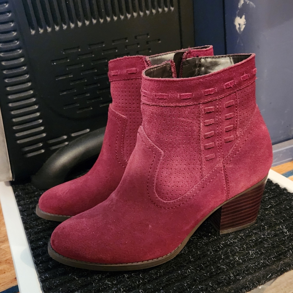 Market and spruce booties